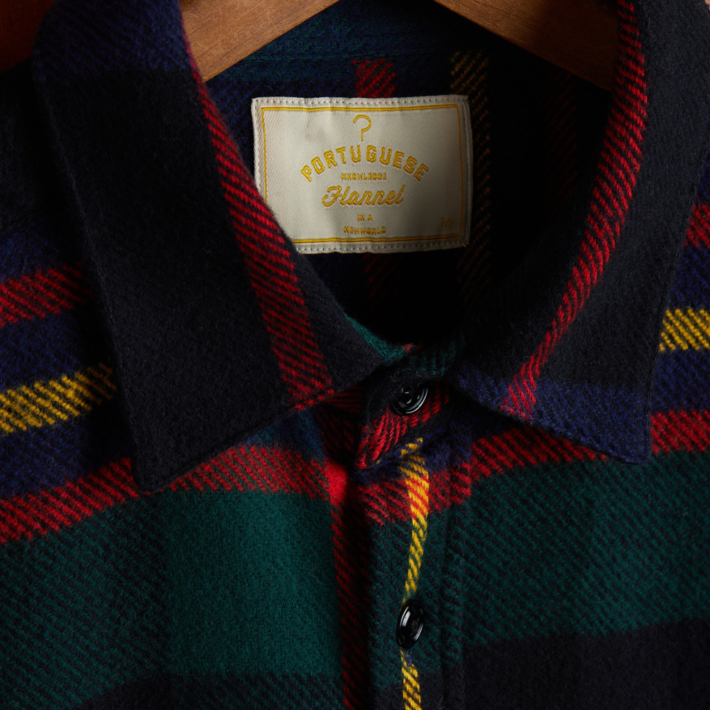 Portuguese Flannel Room Shirt in Green